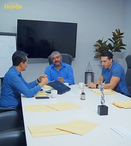 82K views · 815 reactions | Mi compadre me confesó que su hijo es gay y asi reaccioné | Mujeres Empoderadas | Facebook