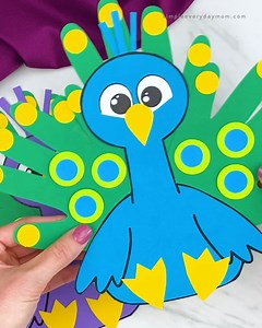 13K views · 28 reactions | 連 Peacock Handprint Craft ✂️ Grab the printable template on the blog | Simple Everyday Mom | Facebook