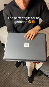 Every girl NEEDS this😭 #couple #blanket #giftideas #flowers | Snug Petals