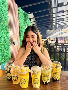 4.2K views · 55 reactions | 省✨ Dive into the ultimate mango experience at Mango Mania! From creamy avocado shakes to our irresistible Mango Grahams Overload, every sip is a tropical escape!  Come visit us and treat yourself to a taste of paradise.  Mango Mania DUBAI #justjessy #MangoMania #TropicalVibes #MangoLove #SmoothieGoals #BangkokEats #nightmarket | Just Jessy | Facebook