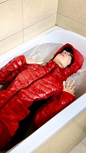 🤍Wellies on... hood up... zip closed... drawstrings cinched... Waterproofing 🚿 maxed to the limit...💓 🛁 What about a relaxing bath? 🫧 Are you still waterproof my ✨ beauties?💦 #ShinyNylonPassion #KatrinMovies #Wetlook #latexmodel | Katrin Shiny