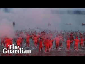 A record 3,000 people join nude Dark Mofo swim for winter solstice
