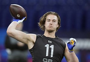 Kenny Pickett: Girlfriend 2022| Wiki| Net Worth| Bio - sportsjone