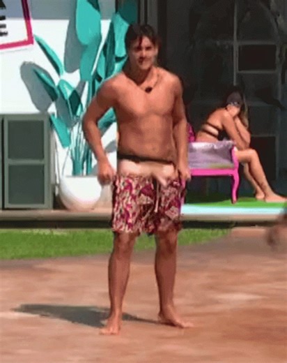Eduardo's big Italian Cock Managed To Sneak Past Ther Editors on Italia Shore🍆🇮🇹🥵🔥