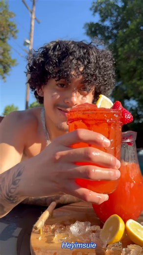 A Must Have At Your 4th Of July Pool Party 😋🔥 #4thOfJulyFun #PoolPartyEssentials #SummerVibes #BBQDelights #CelebrateInStyle | Heyimsuie