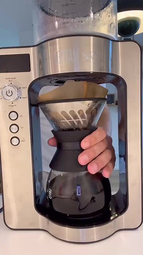 How to recycle coffee grounds for plants! 🌱🤩 #coffee #plants #plantsoftiktok #planttips #cookinghacks | Waldo Bedtime