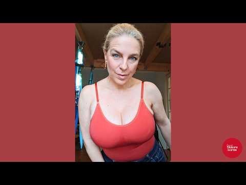 FRAULEIN SCHMITT 🌟 Mature Glamour Over 50 🌸 Fashion & Bio 🌹