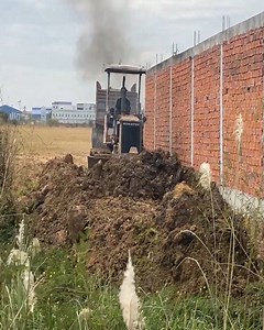 1K views · 27 reactions | Mastering the Terrain: Dozer Path Creation for Hedges by Skilled Operator . . #Dozer #Bulldozer #heavyequipment #construction #Shantui #Komatsu #Dumptruck #Excavator #constructionsite #heavyduty #earthmoving #caterpillar | Bulldozer Cambodia | Facebook