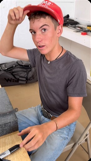 23K views · 1.1K reactions | How you mark your center line on a knife? #KnifeShop #Knifemaking #KnifeMaker #Knife #Knives #HandmadeKnives #ArchieKnives #Blades #KeepRanchin #KeepMakin | Bar 7 Ranch | Facebook