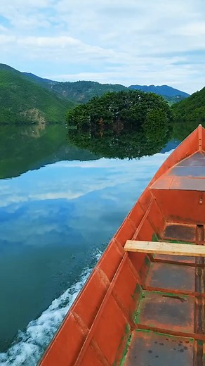 Ku ndodhemi ketu ?? #fshatidardhpuke #puka #Albania #kosova #shqipe #shqip #albania #tirana #prishtina #gjakova #vilage #vilagetiktok #everyone #viraltiktok #CapCut #fyp #fy #foryou #viral #relax #nature | Shqipëria Jonë