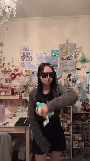 オタク部屋の水色インテリアアイデア｜本垢2万人ありがとう