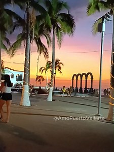 19K views · 1.3K reactions | Recorrido por el malecón en el atardecer | Amo Puerto Vallarta | Facebook