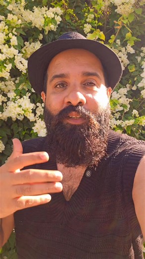 She sells sea shells by the sea shore! You sure? | Jithesh Kolangareth