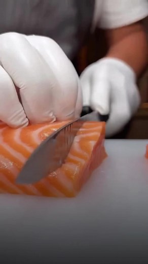 Ths is what happens to your body when you eat sushi daily #sushi #salmon #didyouknow #fyp