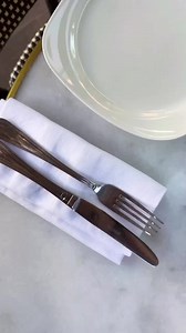 94 reactions | Aquest cap de setmana toca una #paella a Grill Corner Restaurant Brasa de #GranVia2! 菱 Fes ja la teva reserva! I recorda que dissabte tens 3h de pàrquing GRATIS i diumenge TOT el dia! ❤️ #gv2 #grillcorner #lhospitalet #weekend | Gran Via 2 | Facebook