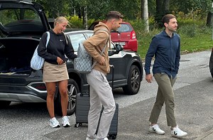 Bruus ankommer til AaB-lægetjek