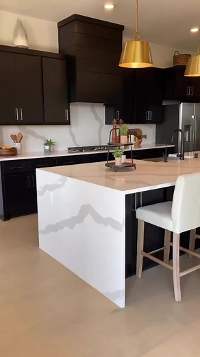 Our Dimmitt kitchen & family room are sure to impress! Follow Coventry Homes on Instagram for new home design inspiration & to browse photos of our newest model homes! Follow on Instagram: https://instagram.com/coventryhomes?igshid=NTc4MTIwNjQ2YQ== | Coventry Homes