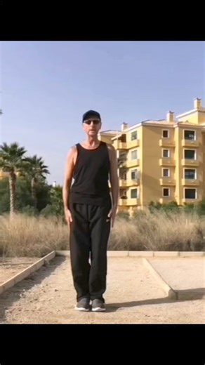 Tai Chi warm up, Side Stretch to release the body... | Tai Chi Heaven and Earth