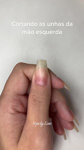 Cortando as unhas 🫠 #nails #unhas #nailart #trend #fyp #longnails