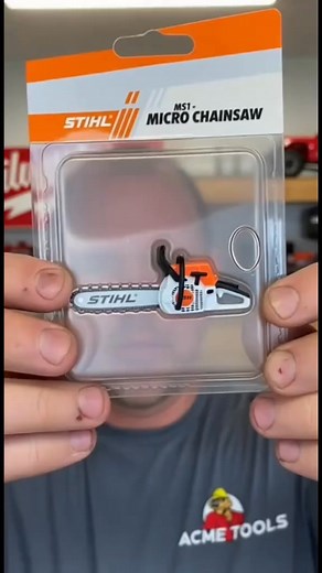 8.6K views · 46 reactions |  CHAINSAW KEYCHAIN FOR OUTDOOR LOVERS! Realistic pruning/forest fire chainsaw design, durable ABS material, compact portable size. Perfect key ring/backpack charm – show off your tool passion! | Rivera Thomas Conomon | Facebook