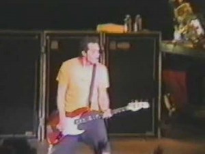 04 - blink-182 - Dick Lips live at the Mark, Tom & Travis Show tour
