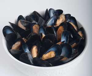 Steamed Mussels in White Wine