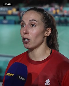 - Det kan også være, at noget er held, men heldet tilfalder også dem, som opsøger det, lyder det fra Louise Burgaard efter sejren over Sverige 🇩🇰 | DR Sporten