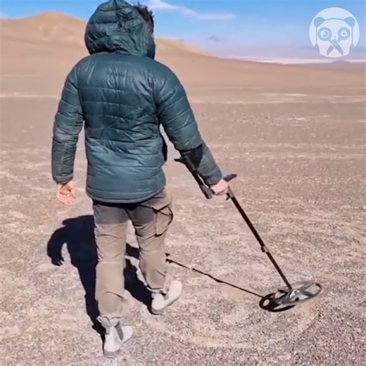 The process of meteorite hunting & jewelry making Thanks for watching! Please be aware that this video is for entertainment purposes only and techniques shown should not be attempted at home! Partner: meteoritehunting | Bored Panda Art