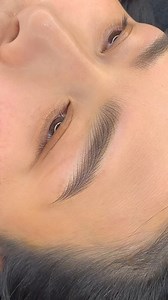 2.1K views · 21 reactions | Sợi basic Upper Spine dành cho cô nàng ko có lông mày hoặc lông mày thưa, nhạt. #Wildbrows #Thuyvanbui #soisieuthuc #eyebrow #chanmay #hairstroke #phunxamthammy #dieukhacchanmay #microblading #tatoo #pmu | ThuyVan Bui | Facebook