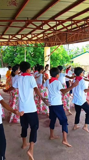 🌺🇵🇭 "Wikang Nagbubuklod, Dugtong ng Puso at Isip!" ✨ Ganito namin ipinagdiwang ang Buwan ng Wika 2025 — puno ng kulay, sayaw, awit, at pagmamahal sa sariling wika. 💃🎶 Tunay ngang ang Wikang Filipino ay ating pagkakakilanlan at lakas bilang isang bansa! 💖 #BuwanNgWika2025 #WikangNagbubuklod #PinoyPride #TatakFilipino #FilipinoCulture #KabataangPilipino #ViralPinoy | Laiza Garra-Gipit