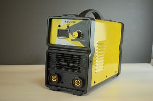 [Hot Item] Brazil 220V/160A DC Inverter IGBT Portable Machine Welder-MMA/Arc160