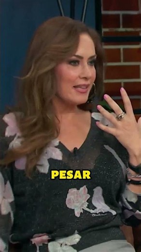 Anette Michel y Adeila Nuñez dejan boca abierta a Montserrat Oliver con escena ardiente