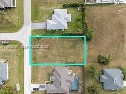 206 Jacaranda Pkwy E, Cape Coral, FL 33909 - For Sale