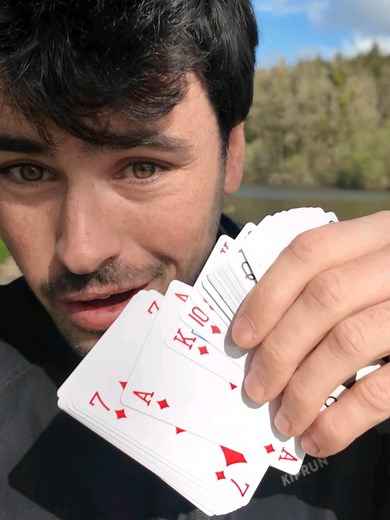 Course à Pied : La Stratégie des Cartes Gagnantes