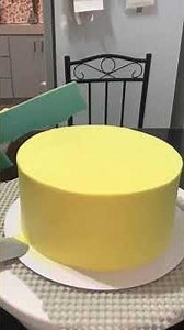 Super Easy Bumblebee Transformer Cake