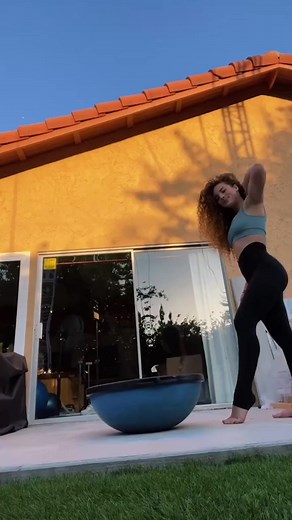 Casual day at the beach🏝 #Bythewater #Beach #Casual | Sofie Dossi