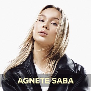 Agnete K. J. Saba Agnete Saba har tross sin unge alder rukket å tilbringe over et tiår i musikkbransjen. Musikkarrieren startet for alvor i 2008, da hun som 14 åring vant Melodi Grand Prix jr. med bandet The BlackSheeps og låten «Oro jaska beana» en låt som samme år også høstet Spellemannspris for «årets hit». Agnete har siden den gang blitt en folkekjær artist. Gjennom sine musikkutgivelser og medvirkning i flere kjente musikalske underholdningsprogrammer på TV, har hun vist seg som en viktig r