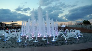 [Hot Item] 304 Stainless Steel DN40 Foam Nozzle LED Water Fountains