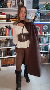 10K reactions · 291 shares | Dress like a fantasy character in ren faire! #fantasyworld #FantasyFashion #fairycore #December2025 #winter2025 #renfaire #fairy #renaissancefestival #outfitdaily #fairycoreaesthetic #acotar #fyreels #corsettop | Scarlet Darkness Brand | Facebook