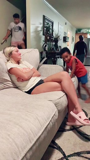 This last child yall 😳🤦🏻‍♀️😂😂 when the school calls, I'm going to say wrong number #olderbrothers #TopGunMode