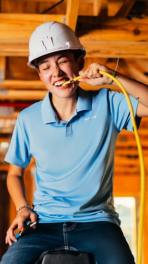 Graduation photoshoot for Abi. For her photoshoot she wanted to convey her hard work and her faith in God. Goal accomplished 📸🙏🏼 #rgvphotographer #rgvphotography #Graduation2025 #godoxlighting | Profe Photography