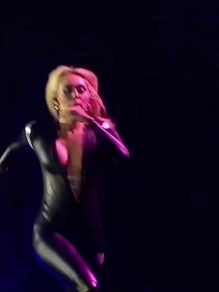Miley Cyrus Running on Stage | Music Performance