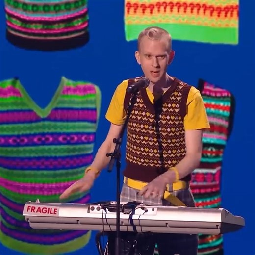 Has Robert White saved his most HILARIOUS routine for The Final The Final BGT 2018 | Krab Kingz Springfield MO