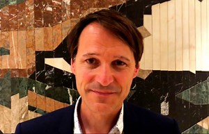 Nachgefragt: „Herr Dobelli, was macht für Sie einen guten Tag aus?“ Diese und noch zwei weitere Fragen konnten wir dem Bestsellerautor Rolf Dobelli letzte Woche auf der phil.cologne stellen. In diesem Sinne: Viel Spaß beim Schauen und ein schönes Wochenende! | Philosophie Magazin