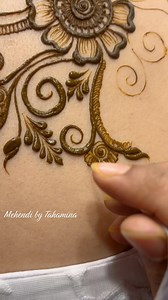 Body art🌸🌿 | Mehendi by Tahamina