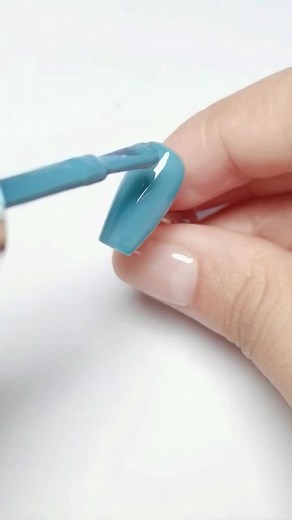 white and light blue nail designs tip #whitenailpolish #lightbluenails #nailsalon | 𝙏𝙖𝙩𝙩𝙤𝙤𝙨