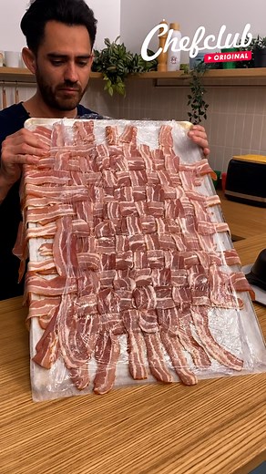 Bacon Basket Mac N Cheese! Served with yummy hot dogs 😎🌭 | Chefclub GruB