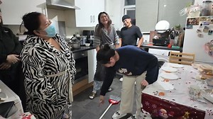 Sumala na ang talon😂Left and Right Challenge Adult version game! #christmas2024 #familytime | Jake John