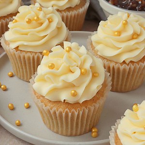 Mince Pie Cupcakes with Brandy Buttercream
