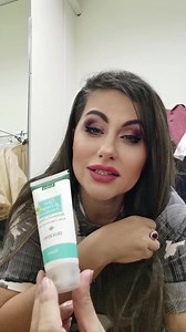 99K views · 2.1K reactions | ,, Ce facem când mirosim urat a transpirație și nu avem unde sa ne spalam?'' Oana Turcu | Cristi Brancu | Facebook